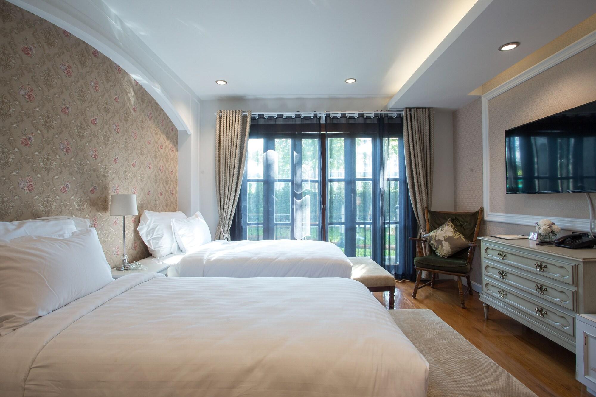 V Heritage Villa Chiang Mai Dış mekan fotoğraf